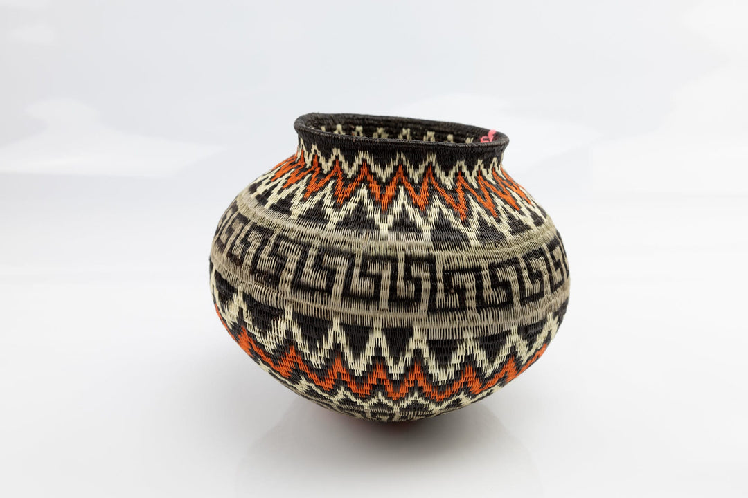 Hand Woven Classic Design Basket Made By Wounaan And Emberá Panama Indians. Bowl Basket, Woven Basket, Basket Decor, Woven Storage