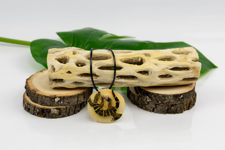 Caiman Necklace Handmade Jewelry By Indigenous Artisans. Animal Jewelry, Tagua Jewelry, Crocodille Necklace, Alligator Jewelry