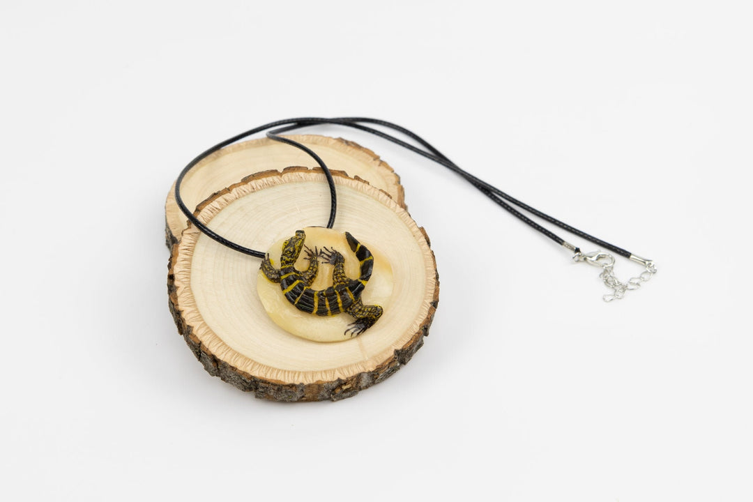 Caiman Necklace Handmade Jewelry By Indigenous Artisans. Animal Jewelry, Tagua Jewelry, Crocodille Necklace, Alligator Jewelry